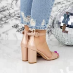 Sandalen mit einer dicken Ferse 2RG16 Champagner | Mei