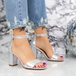 Sandalen mit einem dicken Absatz 2RG16 Silber Mei