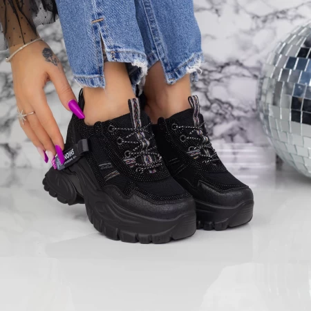 Sportschuhe auf der schwarzen Plattform 2SZ1 Mei