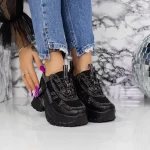 Sportschuhe auf der 2SZ1 Schwarz-Weiß-Plattform Mei