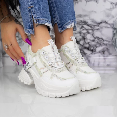 Sportschuhe auf der weißen Plattform 2SZ1 Mei