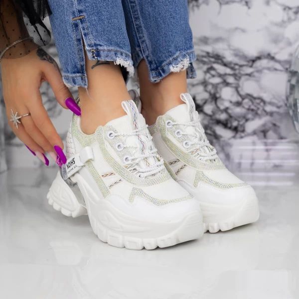 Sportschuhe auf der weißen Plattform 2SZ1 Mei