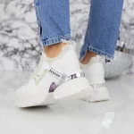 Sportschuhe auf der weißen Plattform 2SZ1 Mei