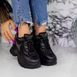 Sportschuhe auf der schwarzen Plattform 2SZ2 Mei