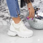 Sportschuhe auf der weißen Plattform 2SZ2 Mei