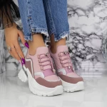 Sportschuhe auf der 2SZ8 Purple Platform Mei
