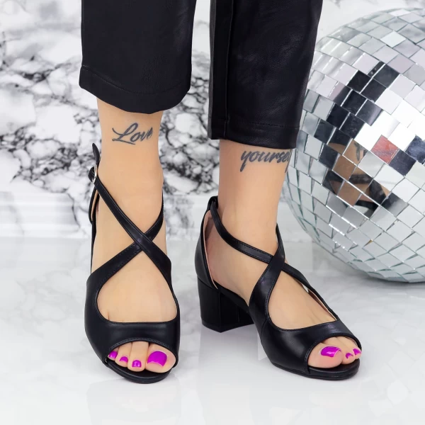 Sandalen mit dicken Absätzen yxd20a schwarz | Mei