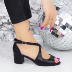 Sandalen mit dicken Absätzen yxd20a schwarz | Mei