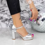 Sandalen mit einer dicken Ferse WT69 Silber Mei