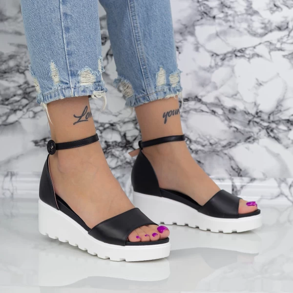 Sandalen auf der LM358 -Plattform schwarz | Mei