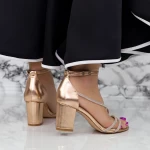 Sandalen mit dicken Absätzen 2RG19 Champagner | Mei