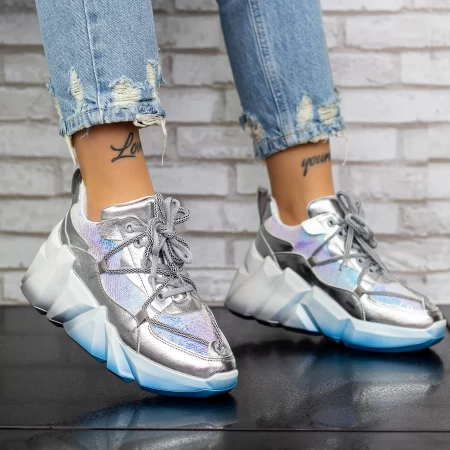 Sportschuhe auf der Plattform M0182-104 Silber Seniorah