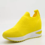 Sportschuhe auf der KDN5 -Plattform Gelb | Mei