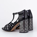 Sandalen mit dicken Absätzen K835-02B Schwarz | Jose Simon