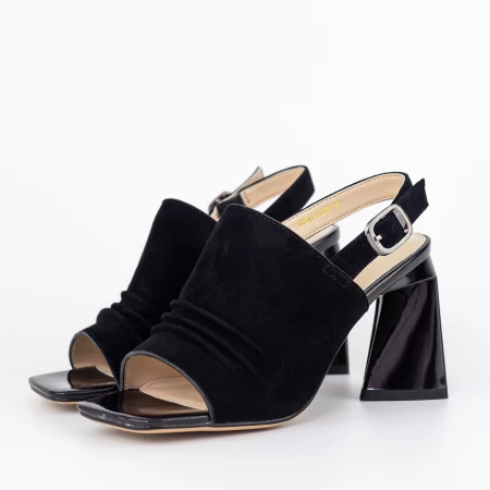 Sandalen mit dicken Absätzen K4340-3722d Black | Jose Simon
