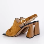Sandalen mit dicken Absätzen K4340-3722C Hellbraun | Jose Simon