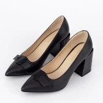 Schwarze Fersenschuhe K4321-3667a Schwarz | Jose Simon