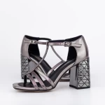 Sandalen mit dicken Absätzen K835-02C Gunmetal | Jose Simon