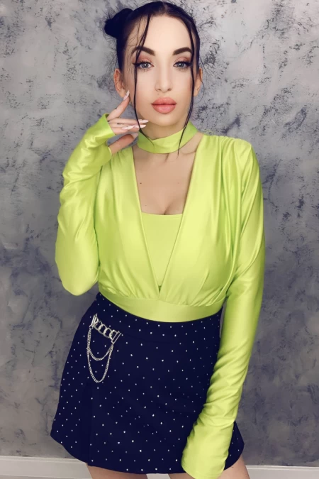 Frauenkörper 8275 Grüne Neon | Kikiriki
