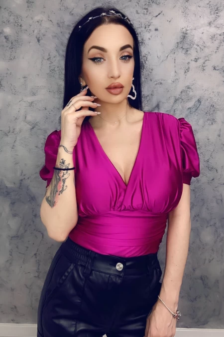Frauenkörper 8285 Lila Kikiriki