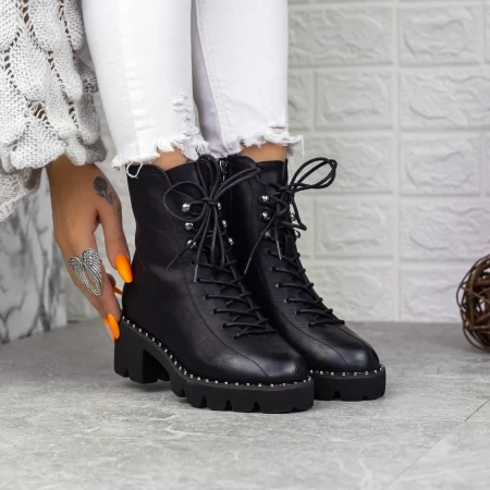 MX137 Black Stiefel Mei