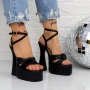 Sandalen mit einer dicken Ferse und 956-19 Plattform schwarz | Botinelli