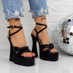 Sandalen mit einer dicken Ferse und 956-19 Plattform schwarz | Botinelli