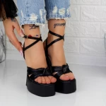 Sandalen mit einer dicken Ferse und 956-19 Plattform schwarz | Botinelli