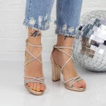 Sandalen mit einem dicken Absatz 2xkk10 Champagner | Mei