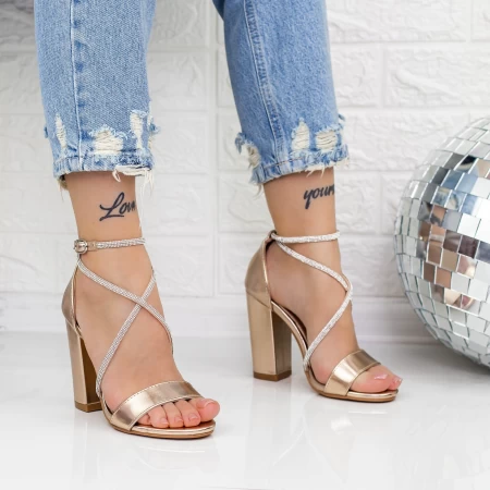 Sandalen mit dicken Absätzen 2xkk60 Champagner | Mei