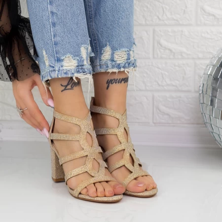 Sandalen mit dicken Absätzen 2xkk108 Zloty | Mei