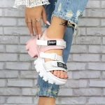 Sandalen auf der 2WL106 White-Pink-Plattform Mei
