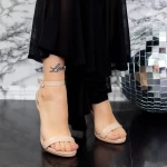 Sandalen mit einem dünnen Absatz 2S22 Beige Mei