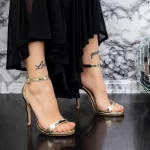 Sandalen mit einer dünnen Ferse 2S22 Zlotys Mei