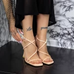 Sandalen mit einem dünnen Absatz 2Zb7 Beige Mei