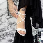 Sandalen mit einer dicken Ferse 2yxd75 Weiß | Mei