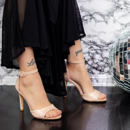 Sandalen mit einem dünnen Absatz 2yxd79 Beige Mei
