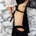 Sandalen mit dünnem Absatz 2xkk15 schwarz | Mei