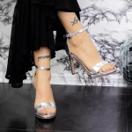 Sandalen mit einem dünnen Absatz 2xkk15 Silber Mei