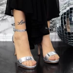 Sandalen mit einem dünnen Absatz 2xkk15 Silber Mei