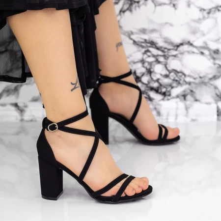 Sandalen mit dicken Absätzen 2xkk35 schwarz | Mei