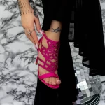 Sandalen mit einem dünnen Absatz 2xkk107 Fuchsia | Mei