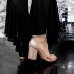 Sandalen mit dicken Absätzen 2xkk59 Champagner | Mei