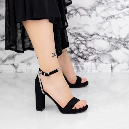 Sandalen mit dicken Absätzen 2xkk57 schwarz | Mei