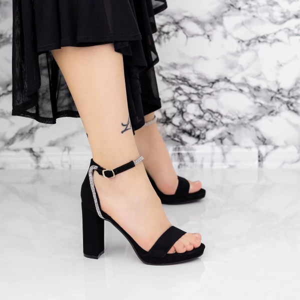 Sandalen mit dicken Absätzen 2xkk57 schwarz | Mei