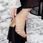 Sandalen mit einer dicken Ferse 2RG17 Champagner | Mei