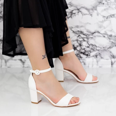 Sandalen mit dicken Absätzen xdr282a weiß | Mei