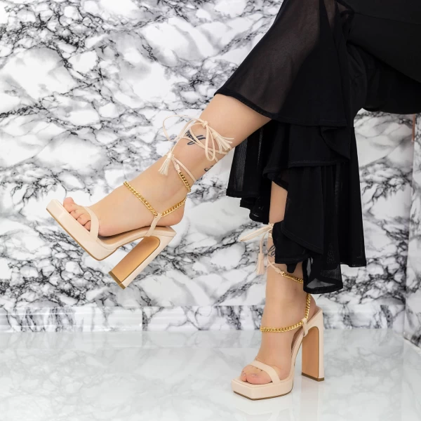 Sandalen mit einer dicken Ferse und 2Kv71 Beige Mei