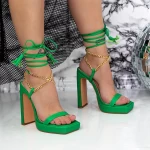 Sandalen auf einer dicken Ferse und 2KV71 -Plattform grün | Mei