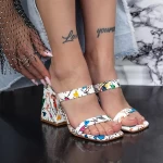 Damenflip flops mit einer dicken Absatz 2Kv76 Weiß | Mei